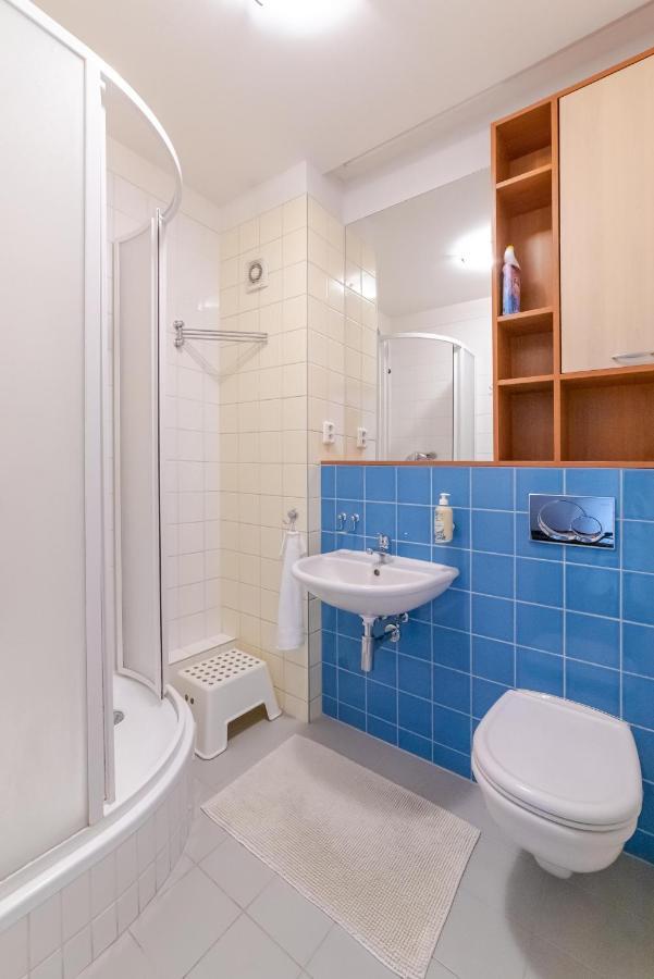 Strawberry Apartment براتسيلافا المظهر الخارجي الصورة